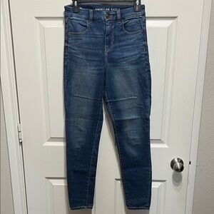 American Eagle Outfitters Women's Medium-Dark Blue High-Rise Skinny Jeans